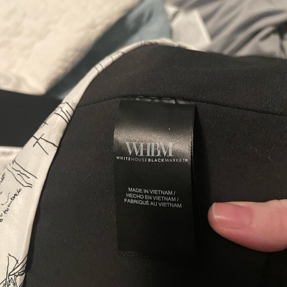 WHBM Women's Black Blazer - Picture 6 of 8